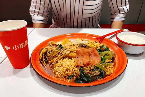 50㎡麻辣烫店月入40万！“米饭”竟成门店增收利器！