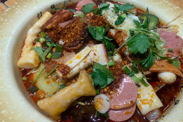 冒菜、串串、火锅、钵钵鸡到底有啥子区别？