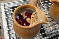 云南“罐罐奶茶”走红，摆摊供不应求，建议奶茶店关注！
