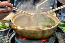 重庆火锅最好吃？海南、贵州、云南、东北……都不服！